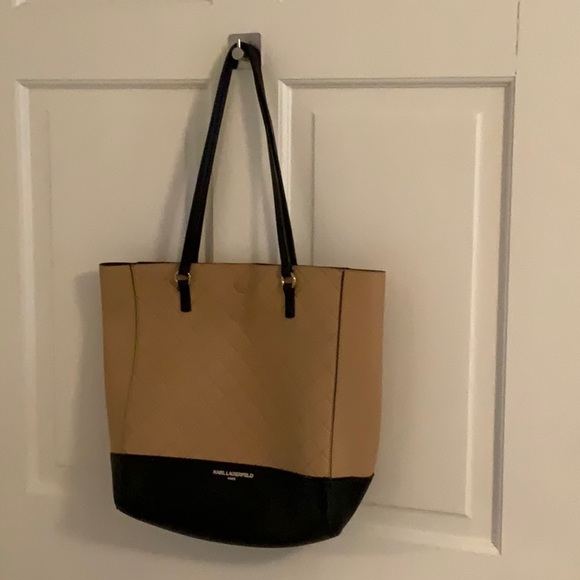 Blk and tan tote bag - Picture 1 of 1